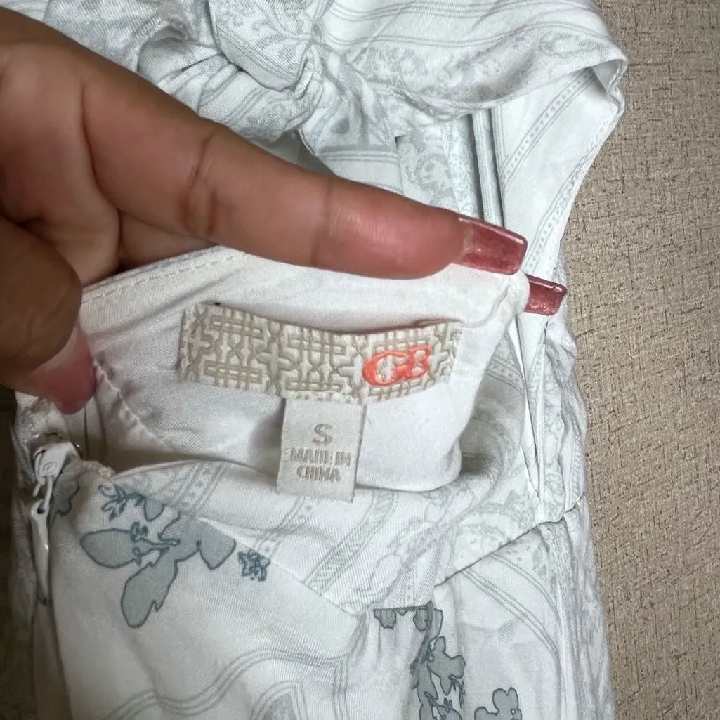 Giani Bernini Elegant White and Gray Maxi Dress - Image 6