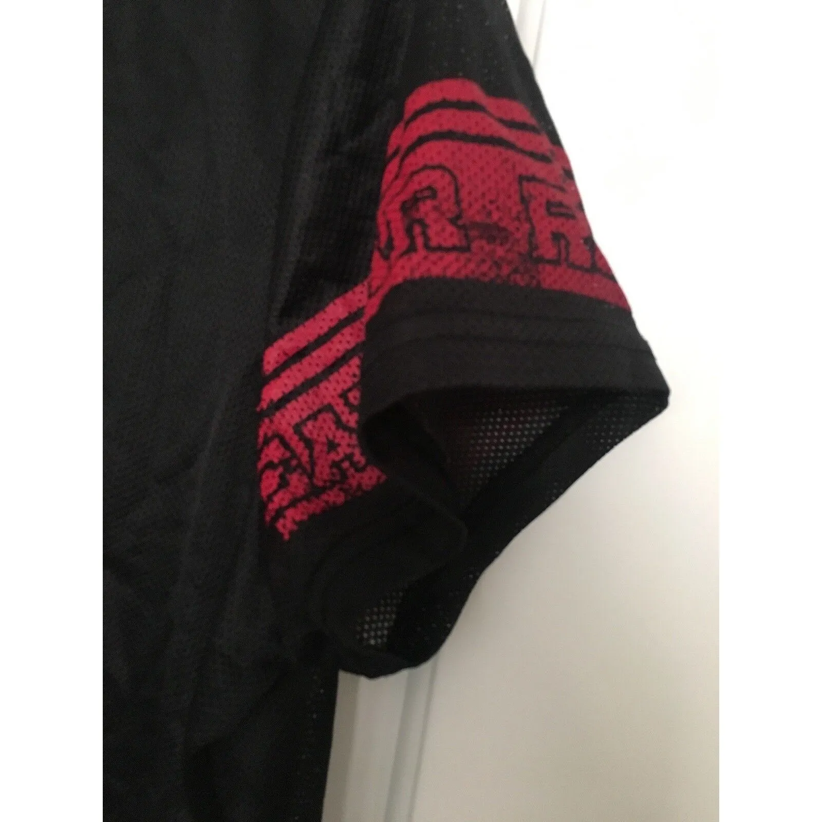 ROCAWEAR Women's Plus Black & Burgundy Athletic Jersey Top Asymmetrical Size 2X - Image 10