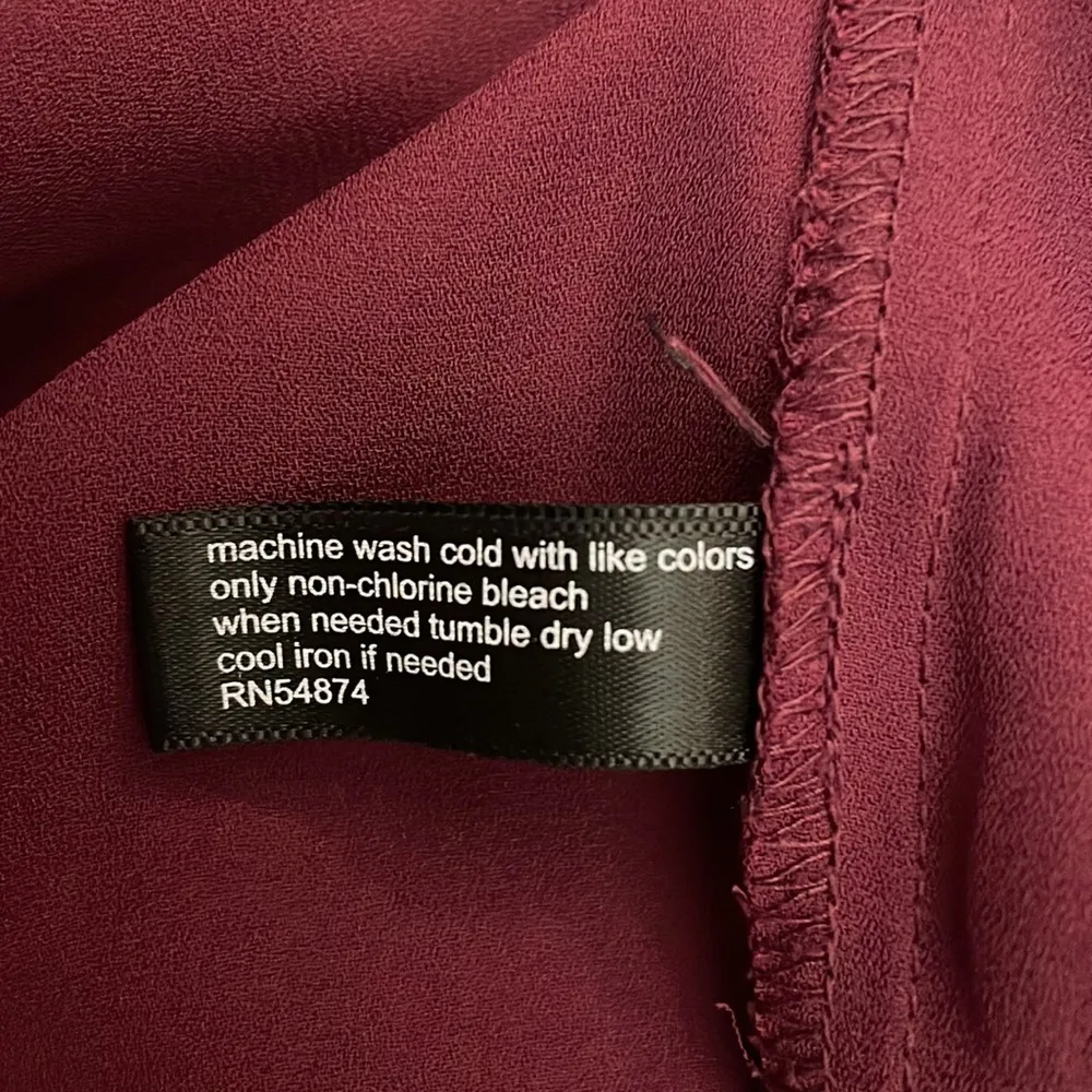 Wine Red Sleeveless Long Sheer Tank Top Keyhole with Button Back S - Image 11