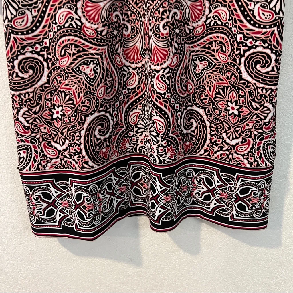 WHBM Paisley Print Stretch Jersey Knit Split‎ Neck Shift Dress Size S - Image 5