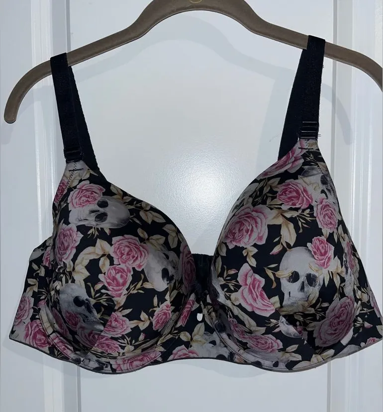 Torrid Curve Skulls Roses Gothic Full Coverage Plus Size Underwire Lined 46D Bra Black - Image 1