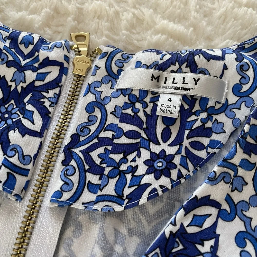 Milly Greek Tile Dress 4 Blue White Print Fit Flare‎ Banvin V Neck Cocktail - Image 2