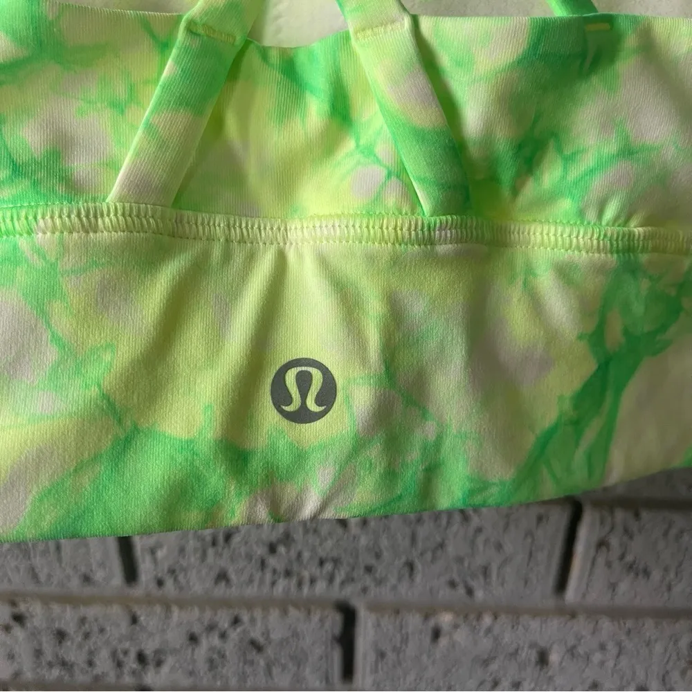 Lululemon Energy Bra High Neck Long Line Shibori Green Medium Support Size 4 - Image 7