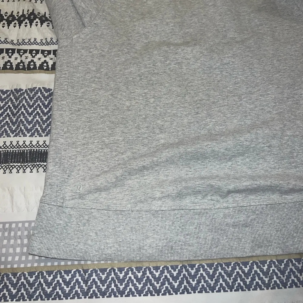 Lululemon Oversized Comfy Sweatshirt
Size M - Image 3