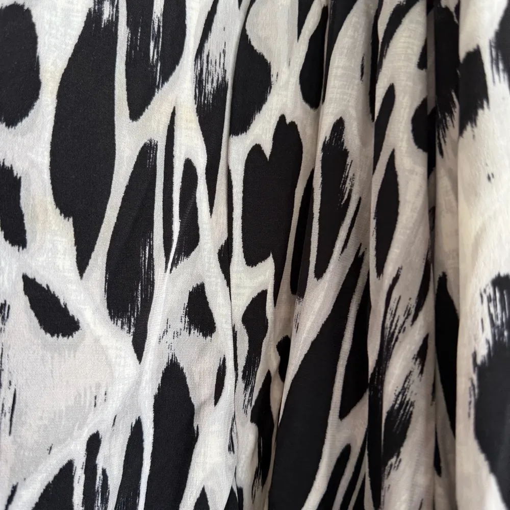 Plus Size 3X Black White Leopard Print Open Front Cardigan Kimono Layering Flowy - Image 3