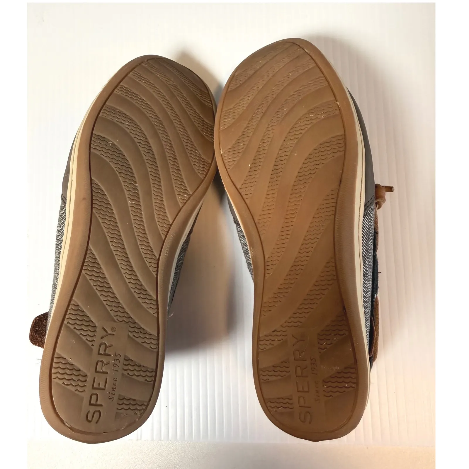 Sperry Women's Boat Shoes Grey Tan Leather Fabric Lace Up Size 7M - Image 6