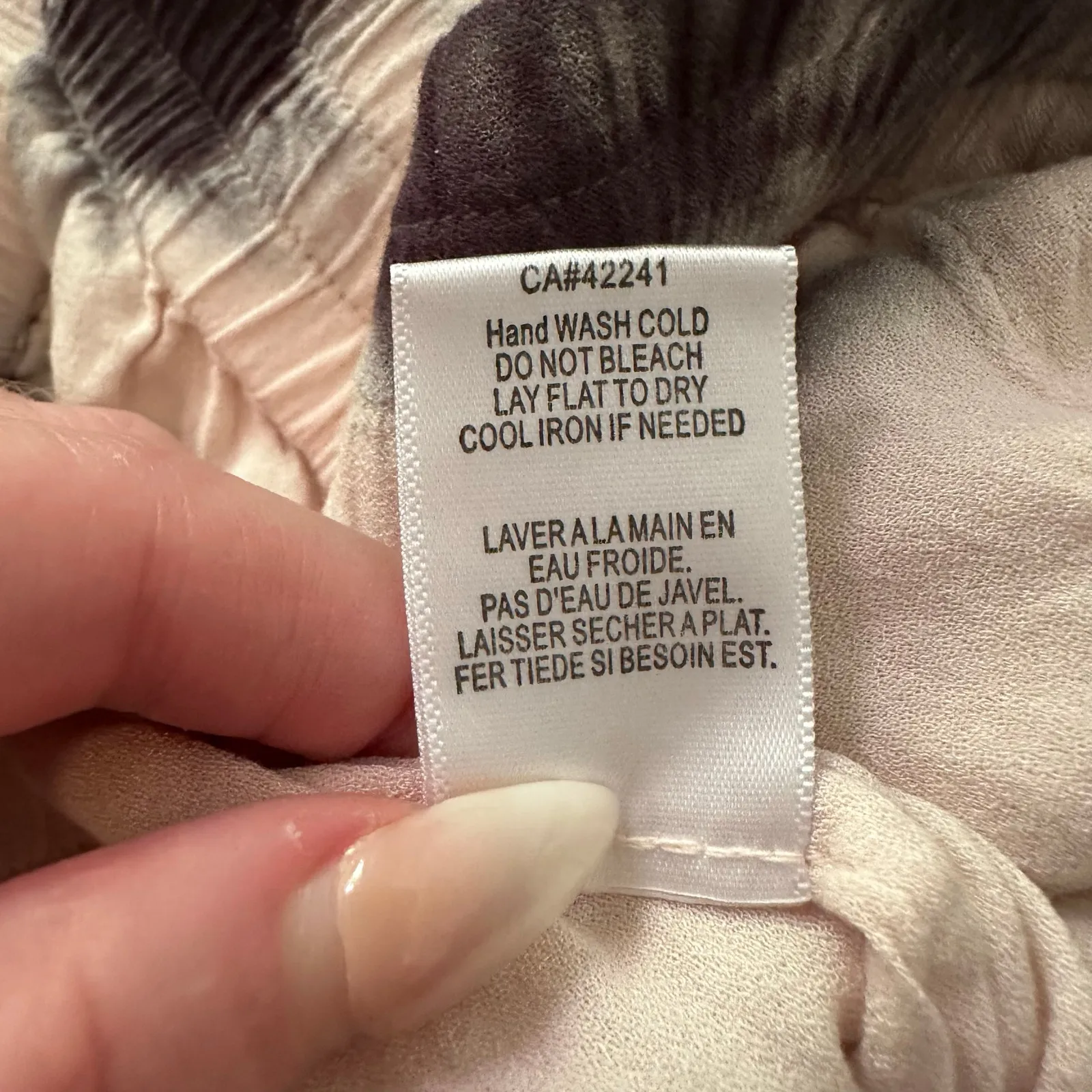 Young, Fabulous & Broke cream and navy tie-dye wide leg slit pants size M - Image 7