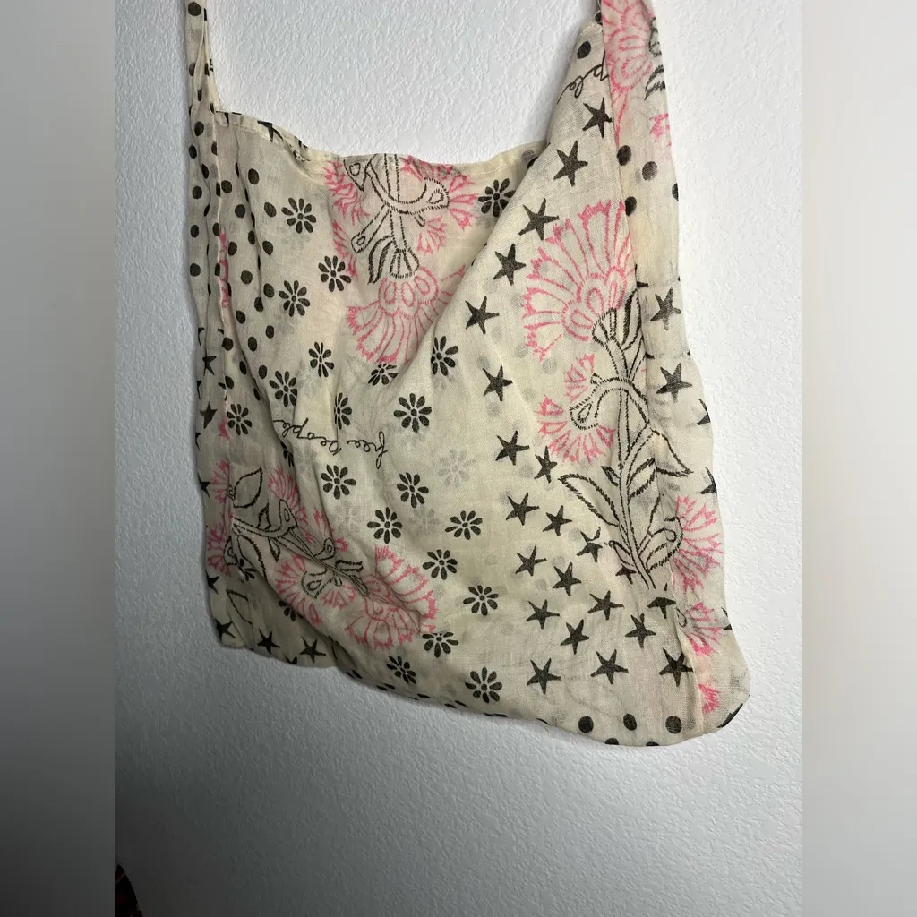 Free People Lightweight Hippie Floral Beachy Linen Semi Sheer Shopper Tote Bag - Image 11