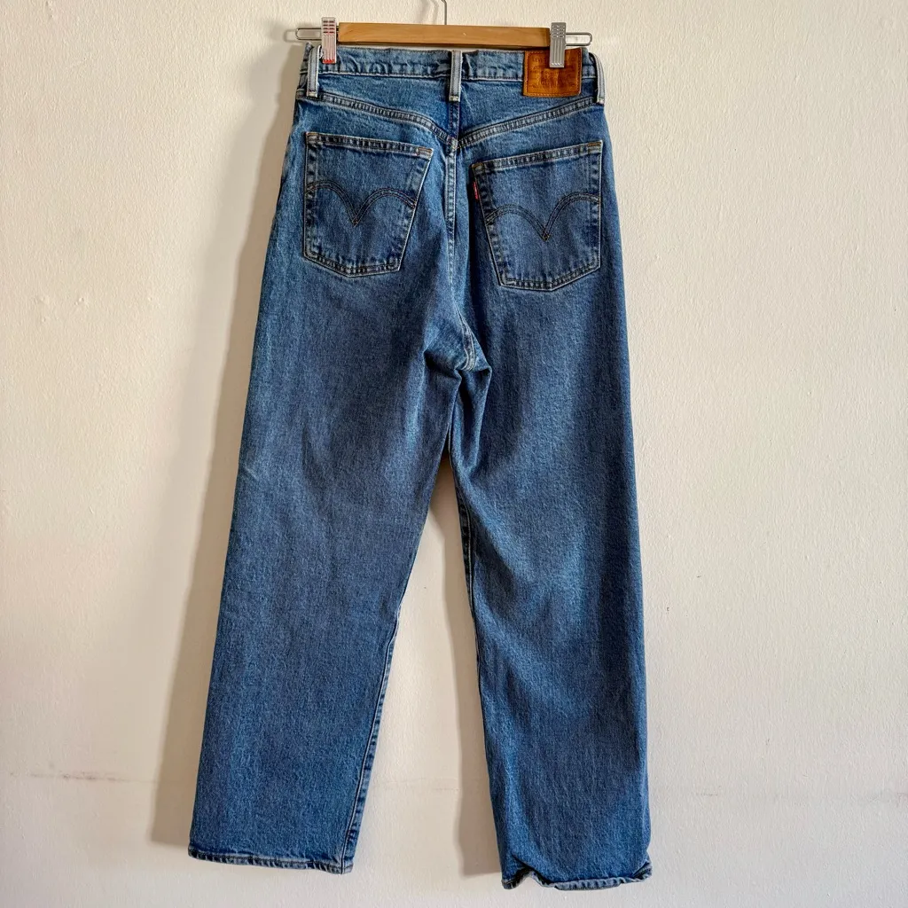 Levi’s Ribcage Straight Denim Jeans - Image 2