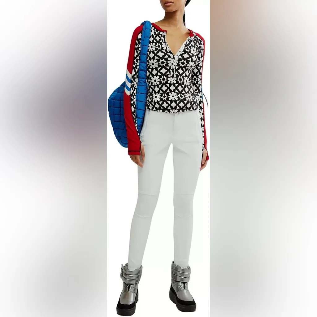 NWT FREE PEOPLE FP Movement Women's Kick Off Printed Layer Top in Aspen Onyx Red Size XS - Image 2