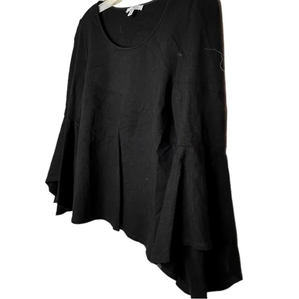 H Halston Black Top‎ - Image 2