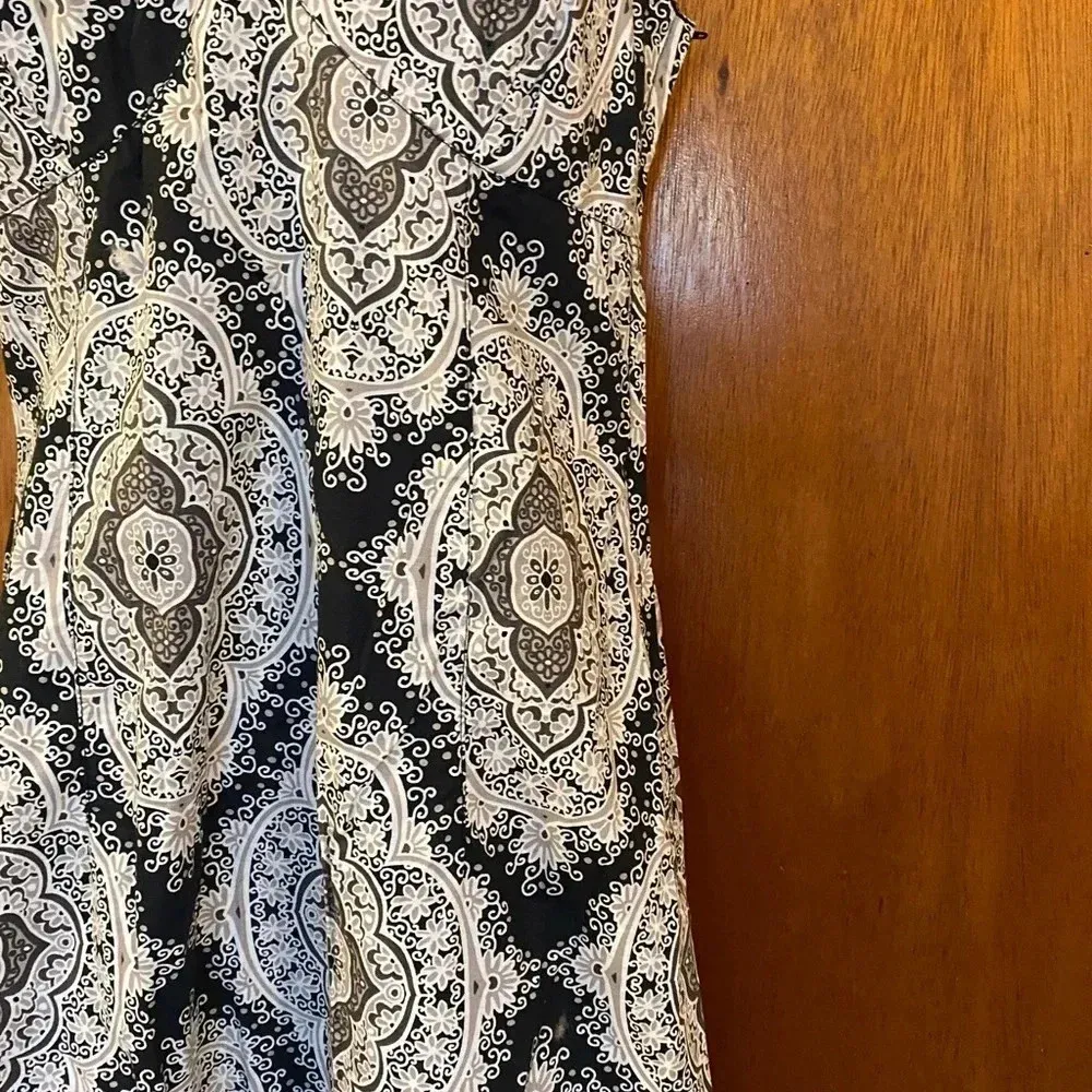 H&M Elegant Halter Neck Knee Length Dress Timeless Blue and White Baroque Print - Image 8