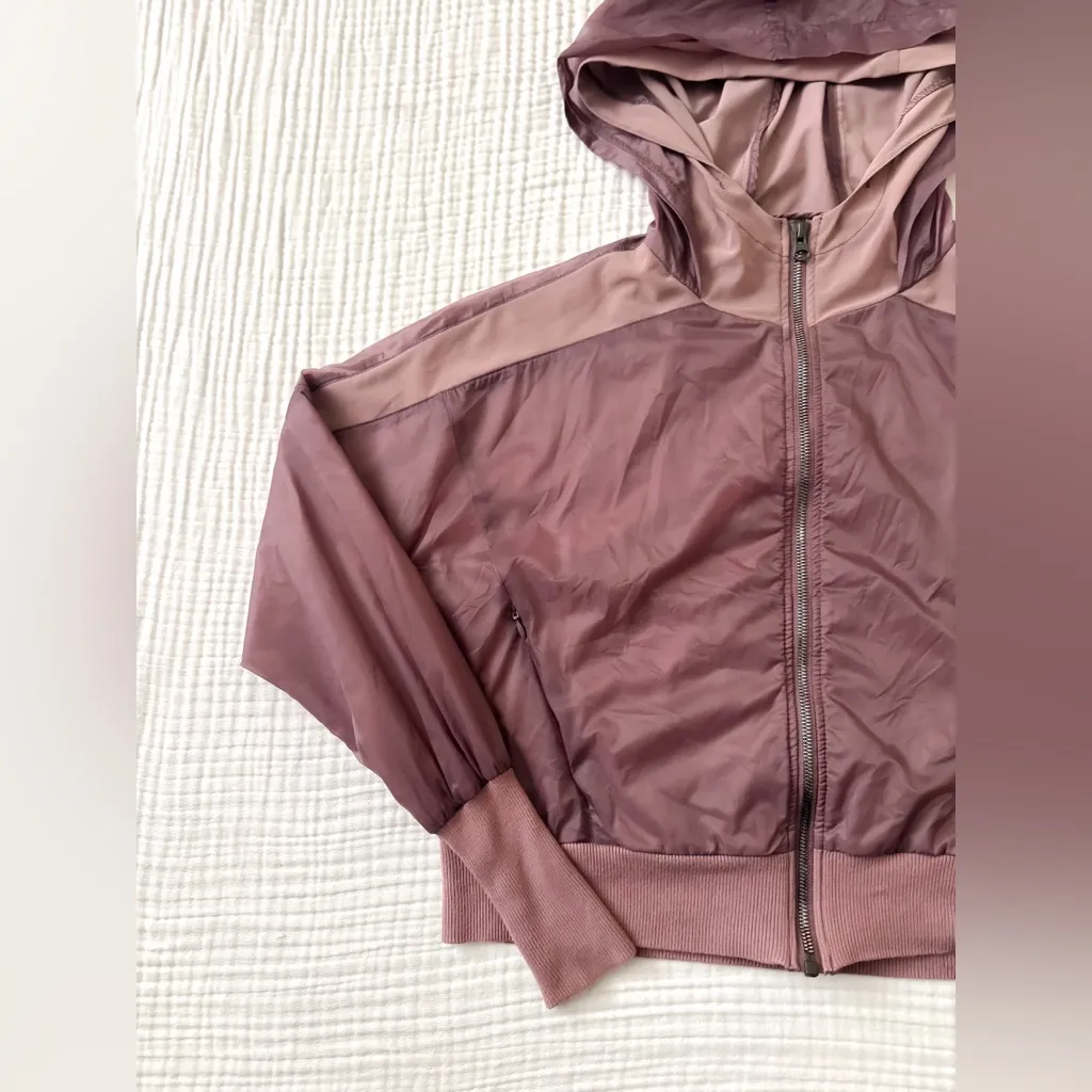 ALO Yoga Aqua Zip Hooded Jacket - Image 3