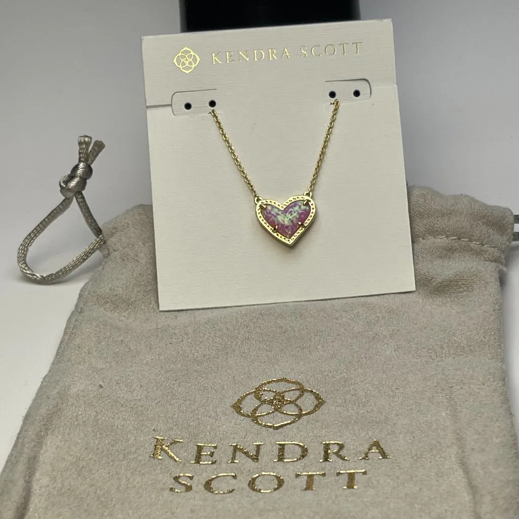 Kendra Scott Ari Heart Gold Pendant Necklace in Pink Iridescent - NWT - Image 4