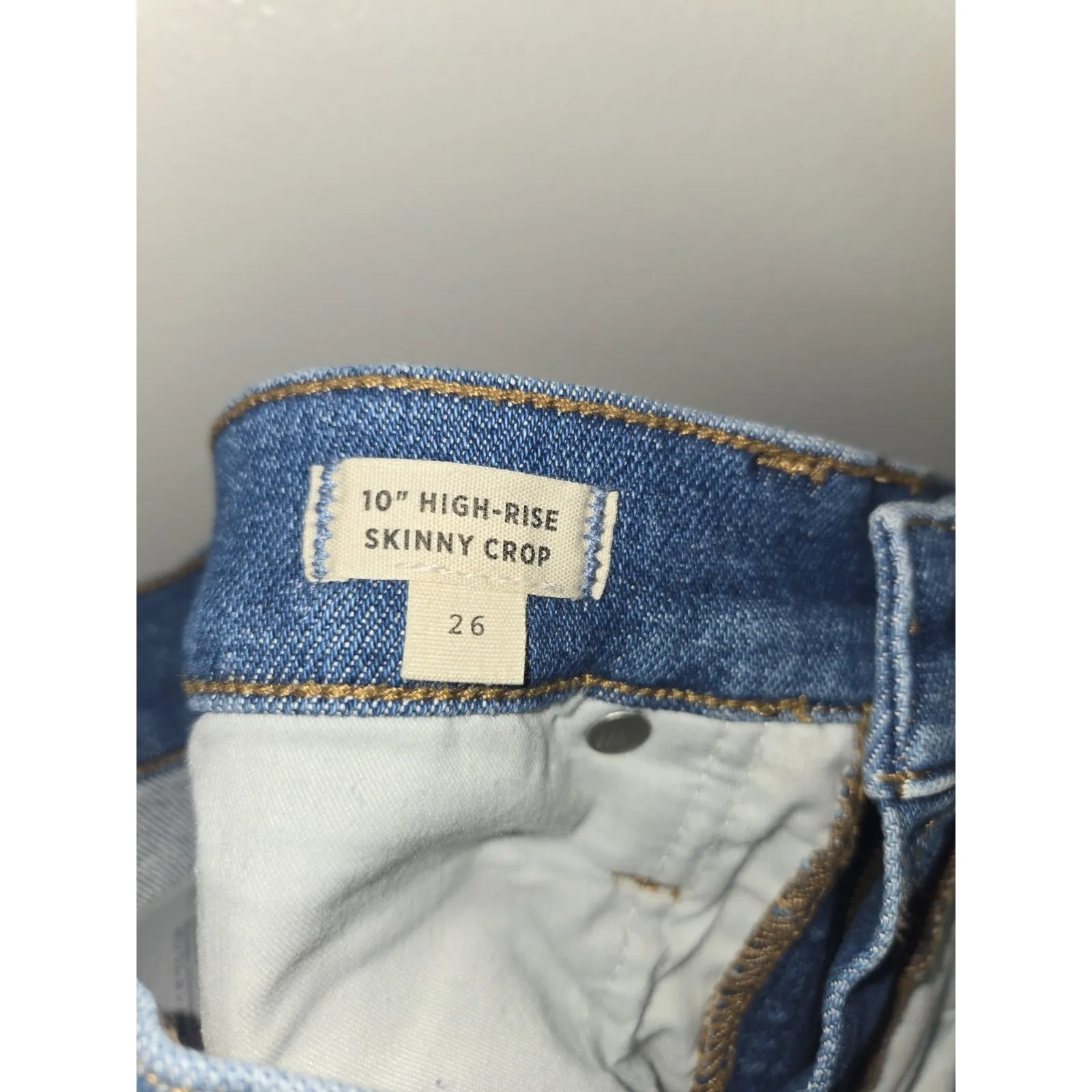 MADEWELL 10" High-Rise Skinny Crop Jeans‎ in Sheffield Wash Size 26 - Image 4