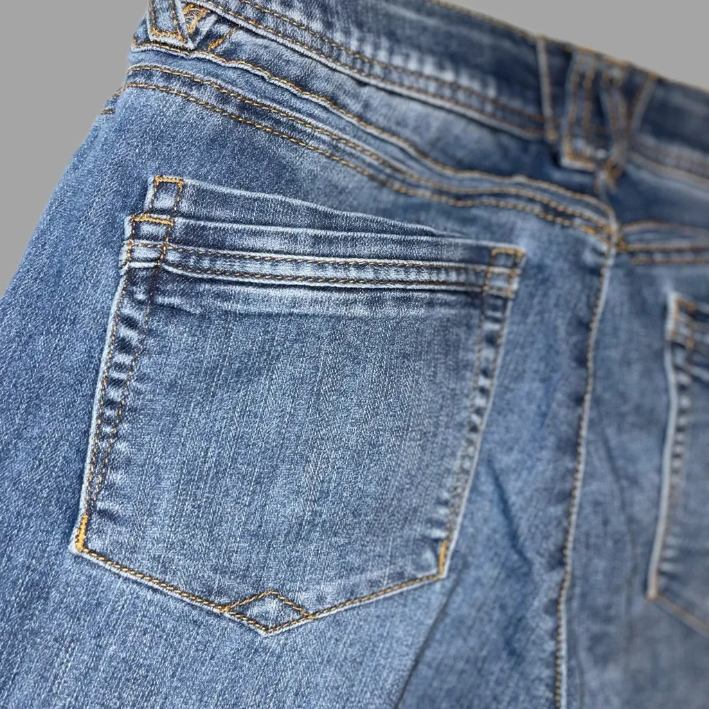 Democracy Distressed Blue Straight Leg Jeans Size 9 - Image 5