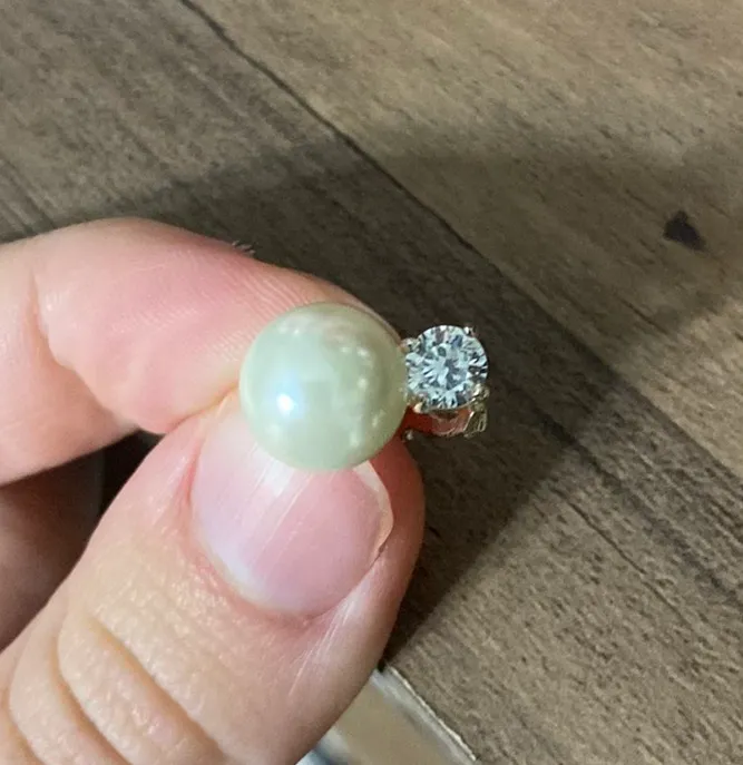 Pearl Clip On Earrings Silver - Image 3