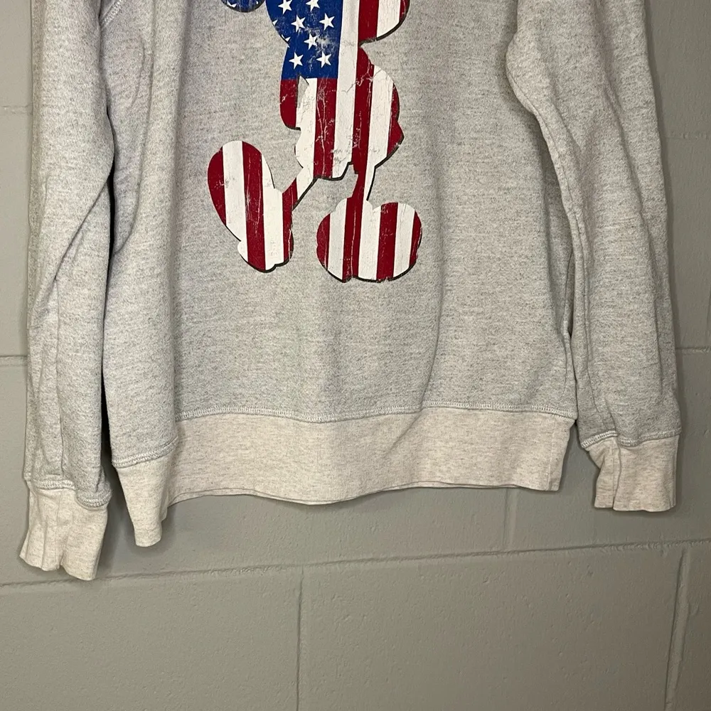 Parks Mickey Mouse American Flag Crewneck Sweatshirt Unisex Size Large - Image 4