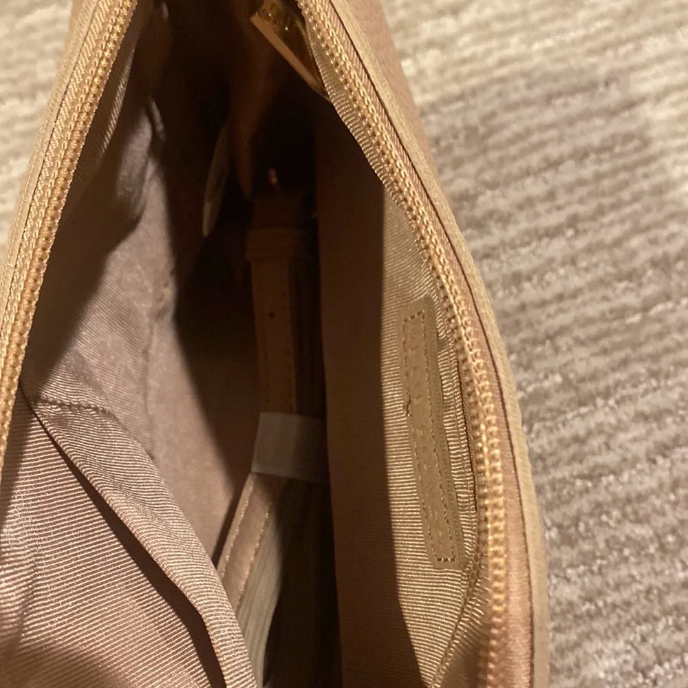 Melie Bianco Tan Hobo Bag Farrow - Image 7