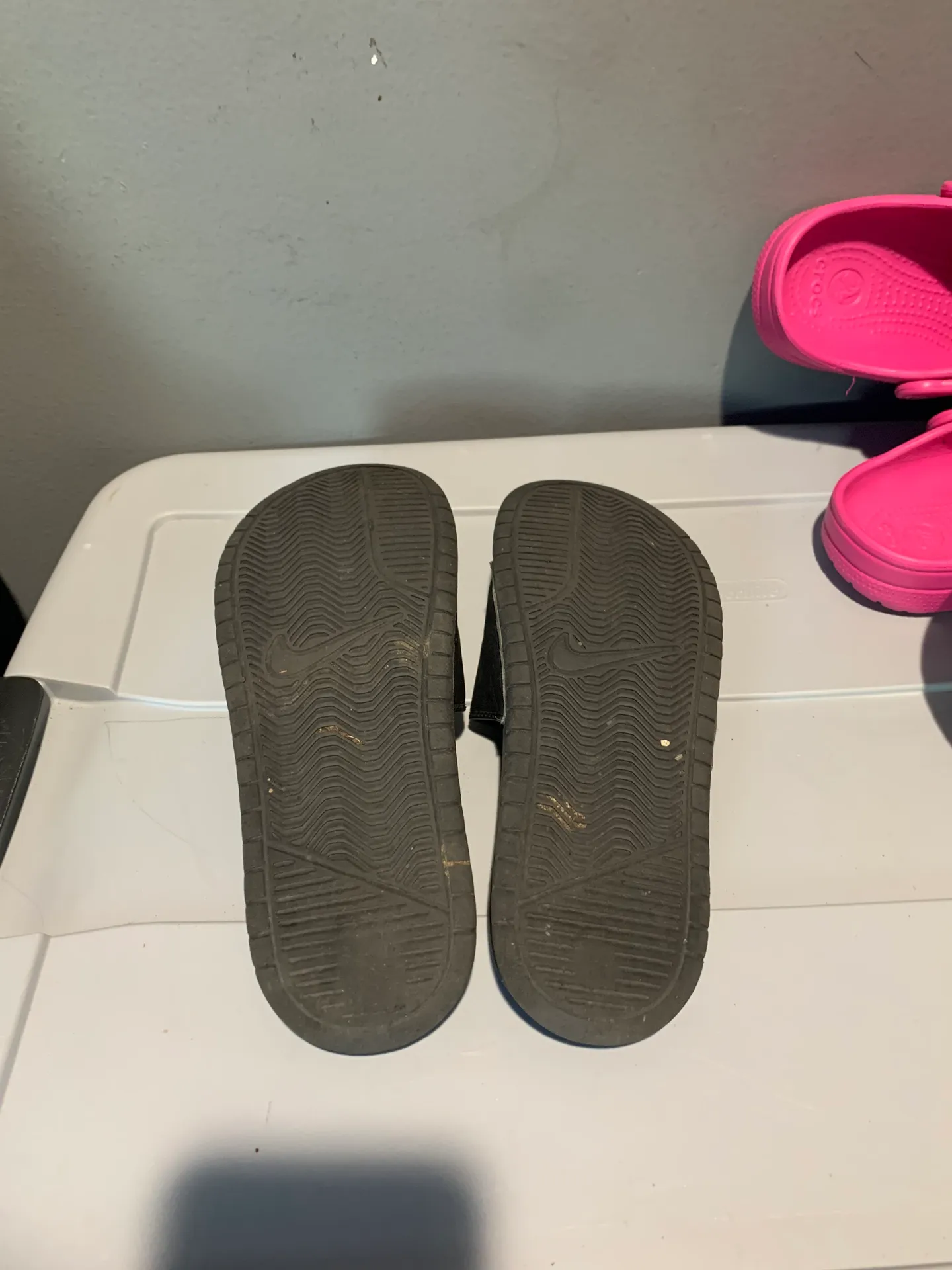 Nike SLIDES - Image 2