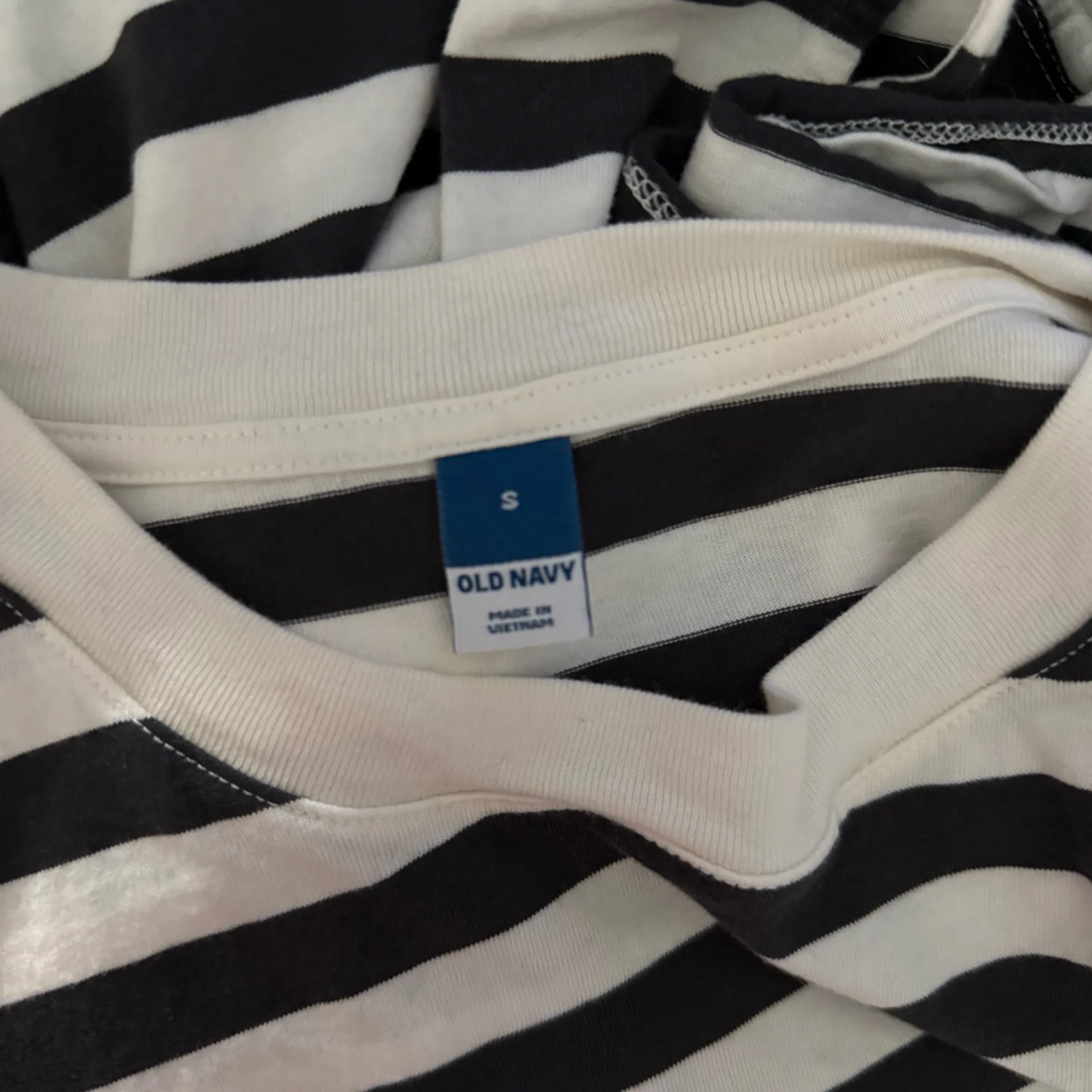 Old Navy Black and White Striped Mini Dress - Image 2