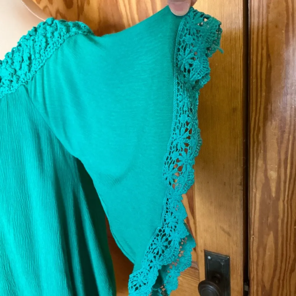 Zanzea bright green hippie chic bell sleeve blouse - Image 5