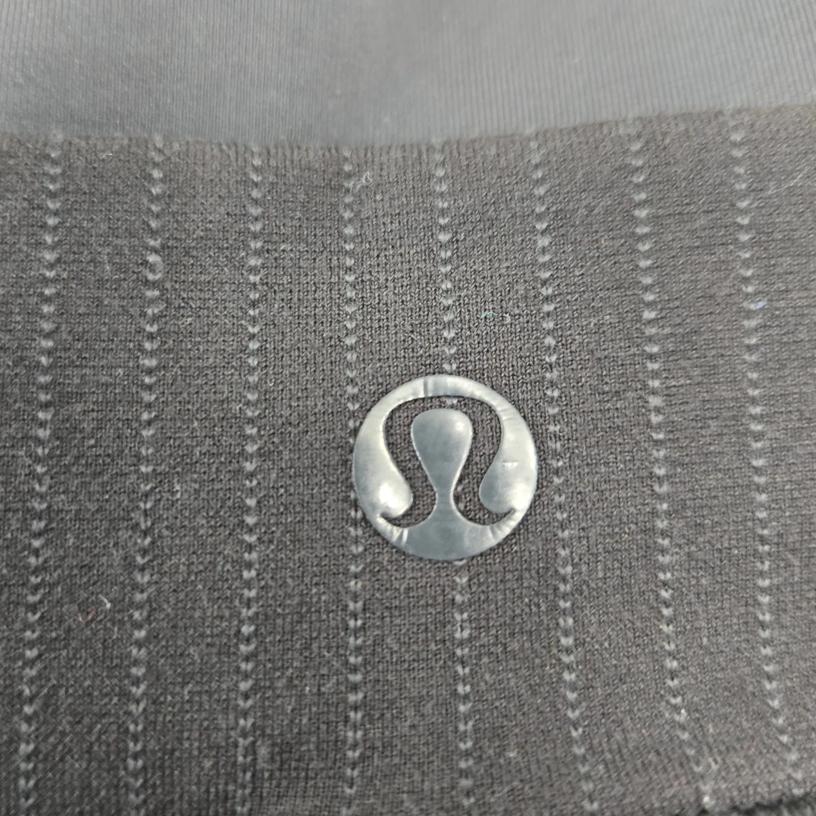 lululemon Jet Crop Pinstripe Brushed Mid Rise Studio Leggings Gray Size 6 - Image 8