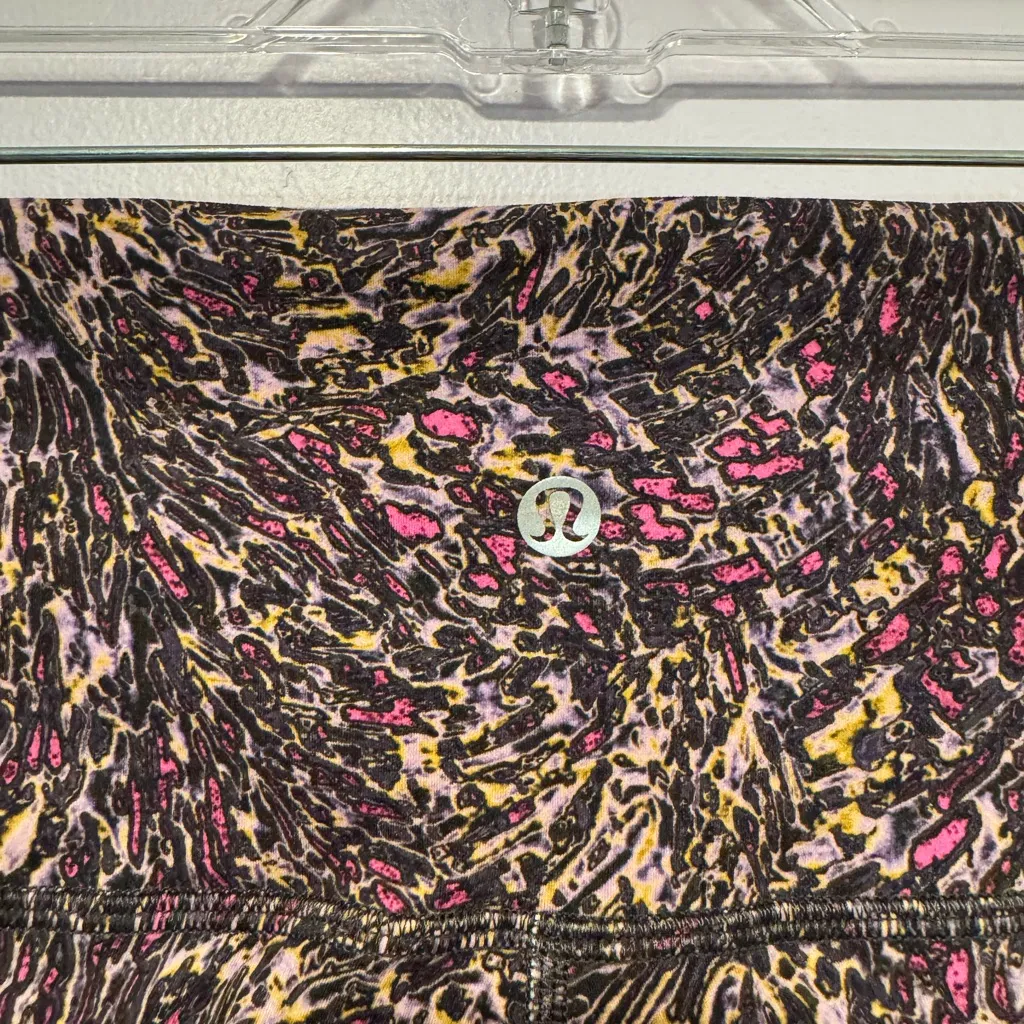 Lululemon Athletica Purple and Black patterned wunder train Leggings - Image 4