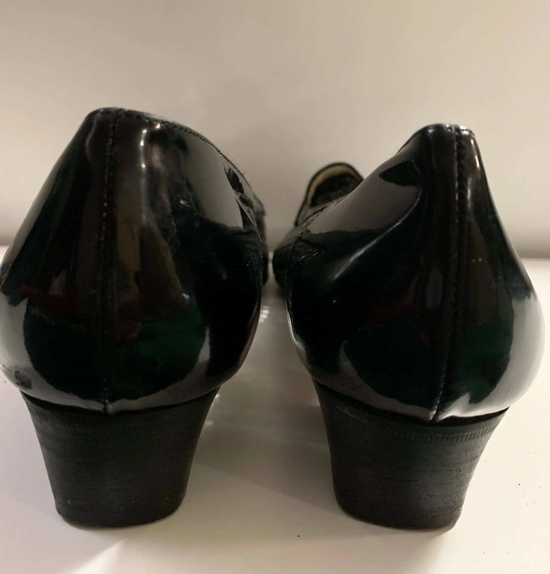 Valentino Ferraro Flats Size 8 - Image 3