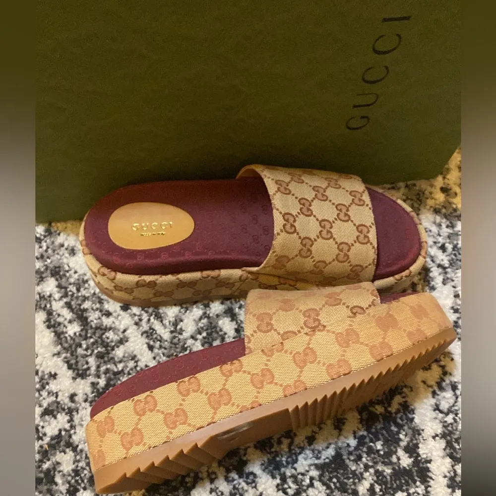 GG Supreme Platform Sandal size 39.5 - Image 8