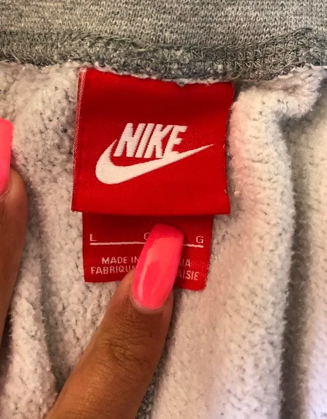 Nike Gray Sweatpants - Image 6