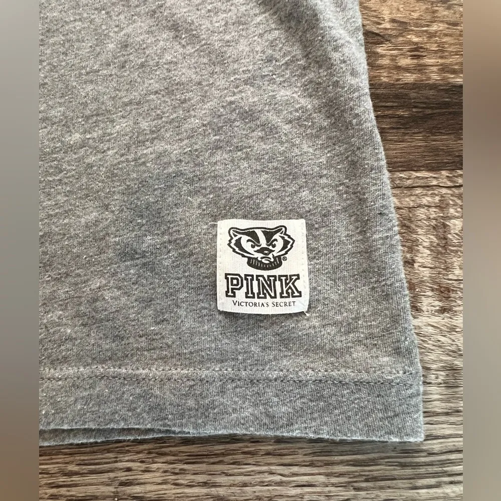 PINK x Wisconsin Badgers T-shirt - Image 4