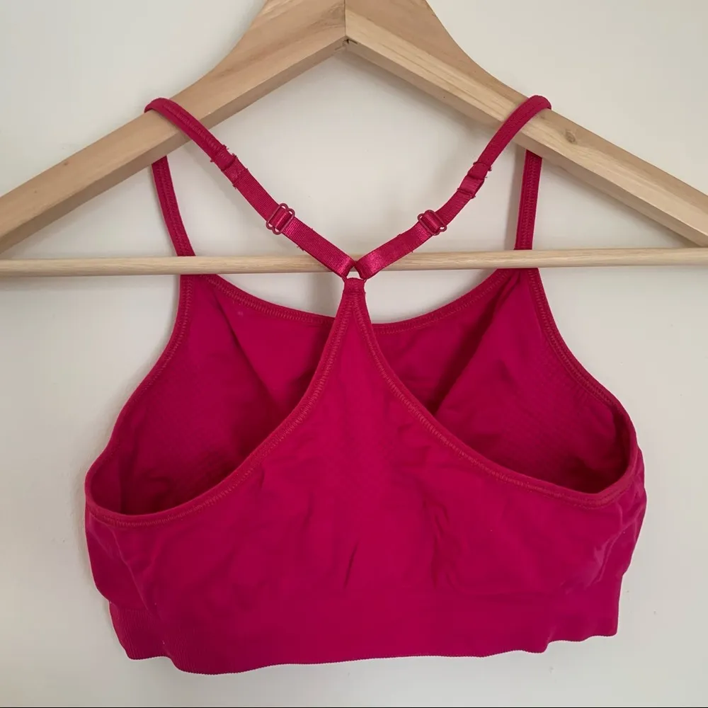 EUC Old Navy Yoga Sports Bra - Image 3