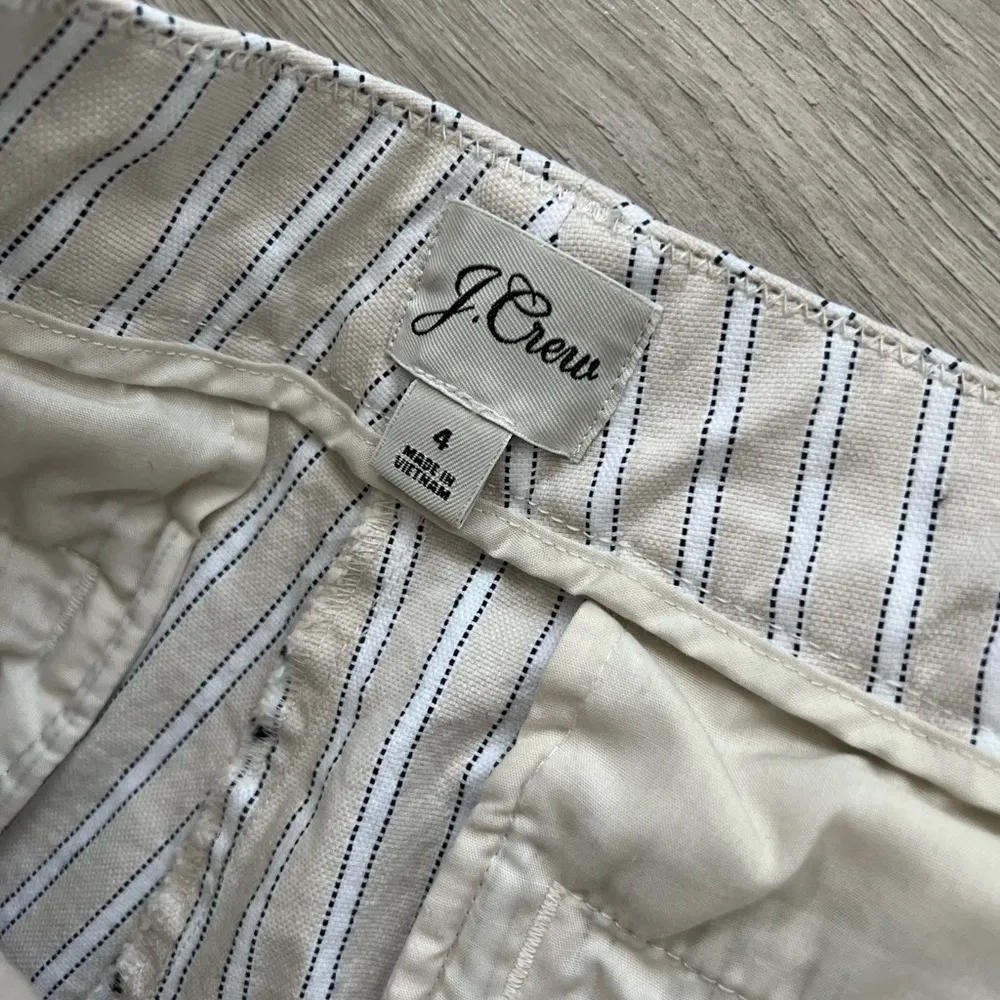 J. Crew Women’s 4" Stretch Chino Short in Yarn-Dyed Cotton | Tan/White | 4 - Image 6