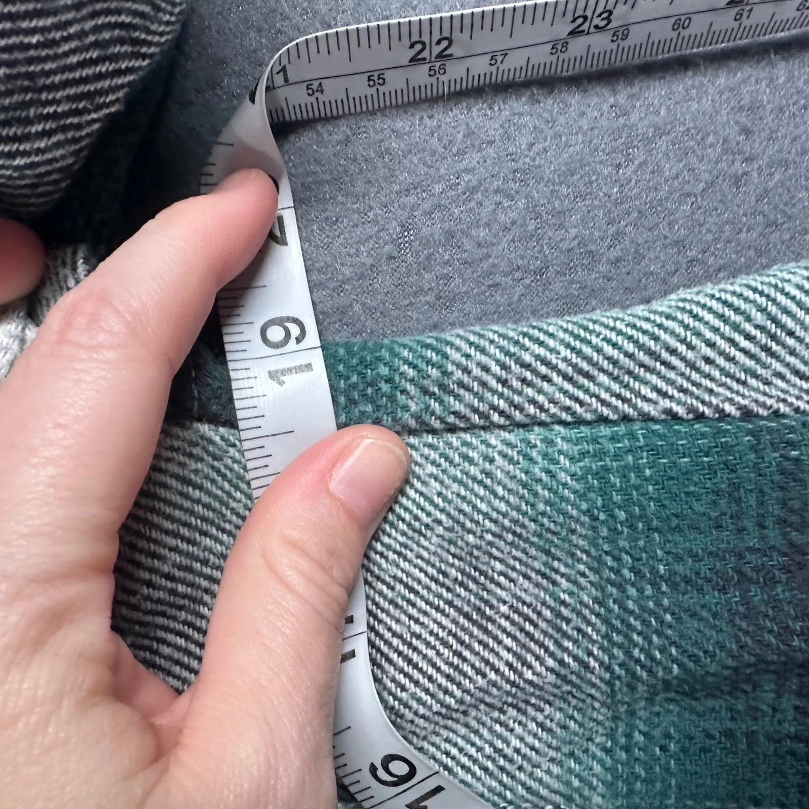 Hollister Boyfriend Fit Flannel Shirt Womens XS Jacket Green White Plaid Pockets - Image 7