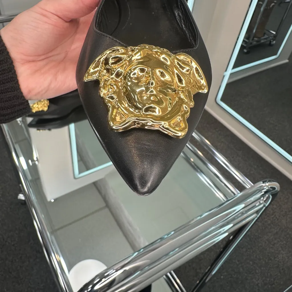 Versace Flats - Image 8