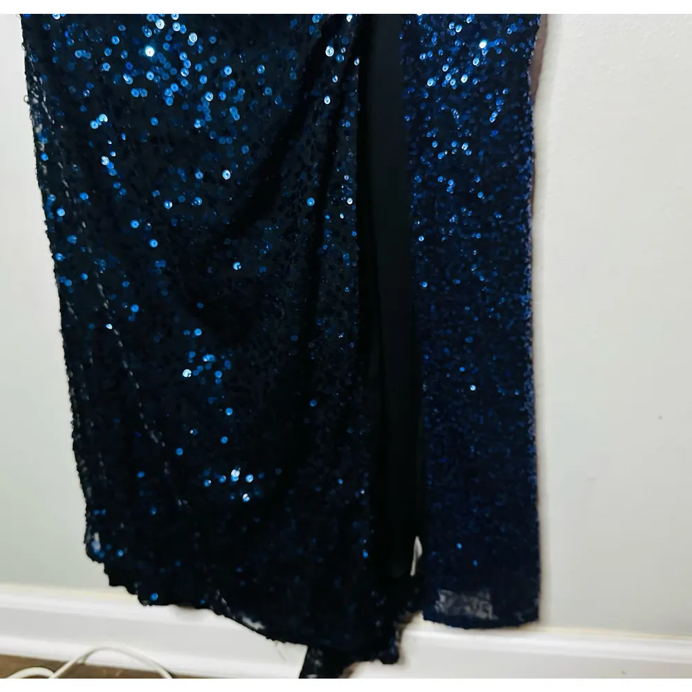 BADGLEY MISCHKA Women's Black Blue Sequins V-Neck Mesh Ombré Astor Gown Size 16 - Image 16