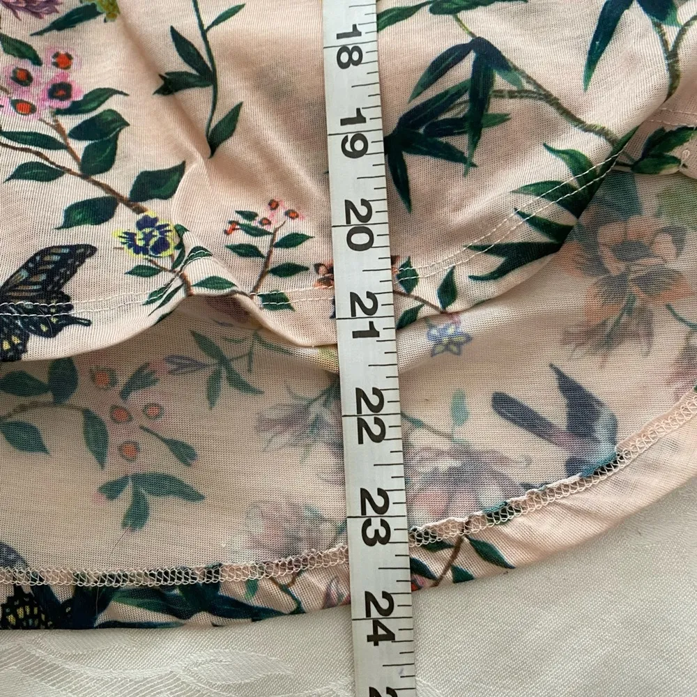 H&M 3/4 Sleeve V-Neck Top Birds Butterflies & Flowers XS 🌸🌸🌸Host Pick - Image 4