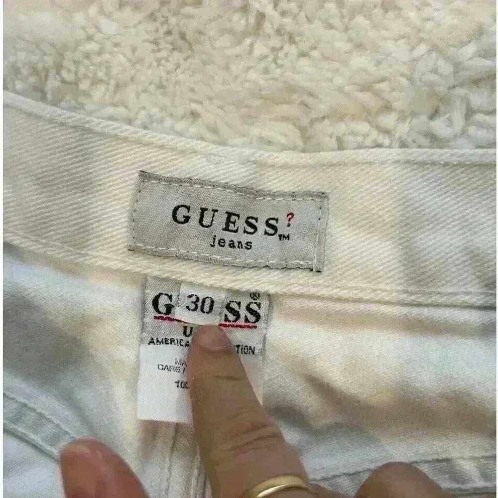 Vtg Guess Jean Shorts Size 30 90s High Waisted White‎ Denim Mom Made In USA - Image 3