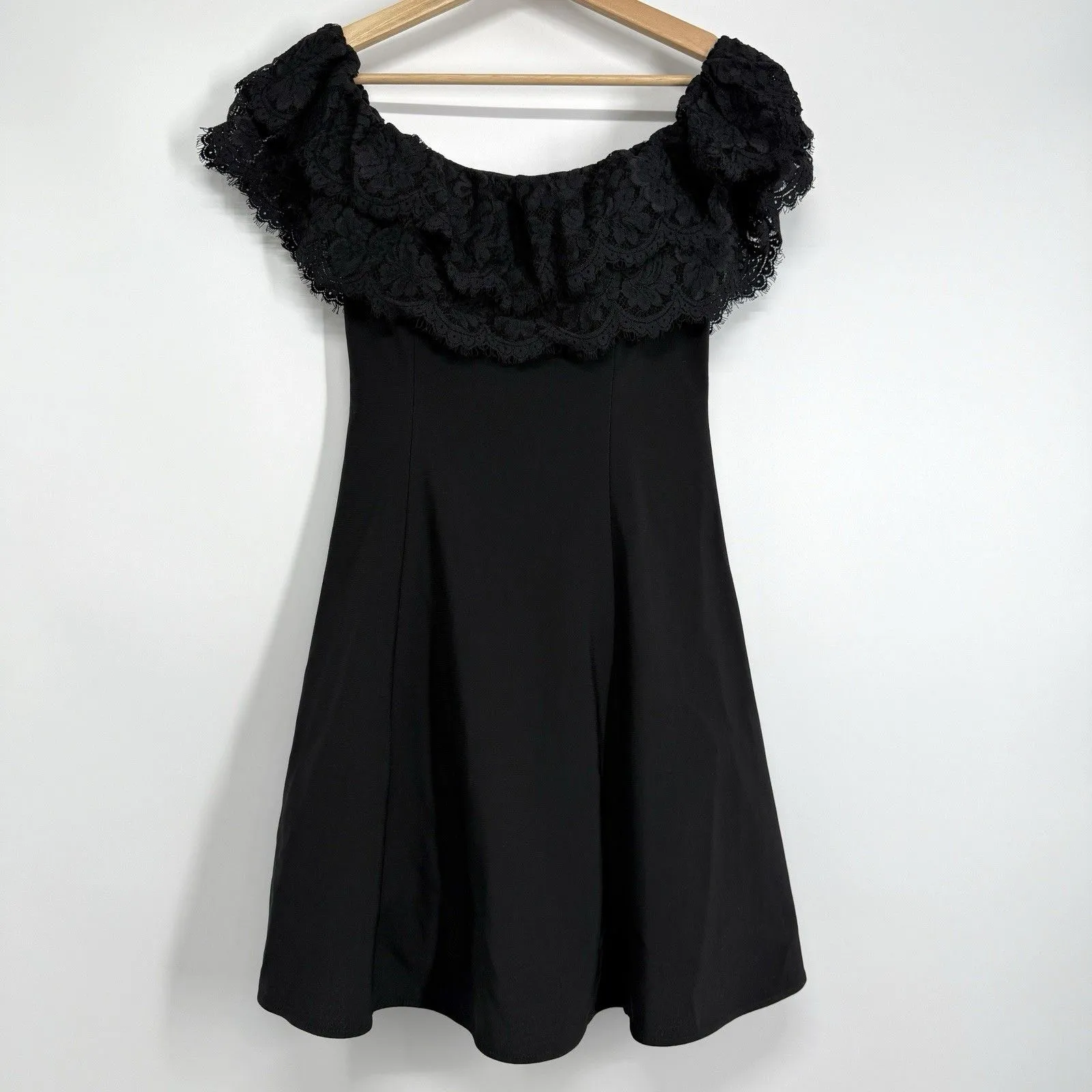 Betsy & Adam Women's Black Mini Dress Size 6 Off Shoulder Lace Ruffle Whimsigoth - Image 2