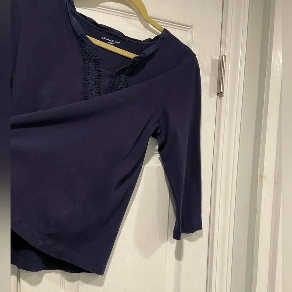 Laura Scott Size LP Navy Blue 3/4 Sleeve V Neck Top Satib Embroidered Trim - Image 5