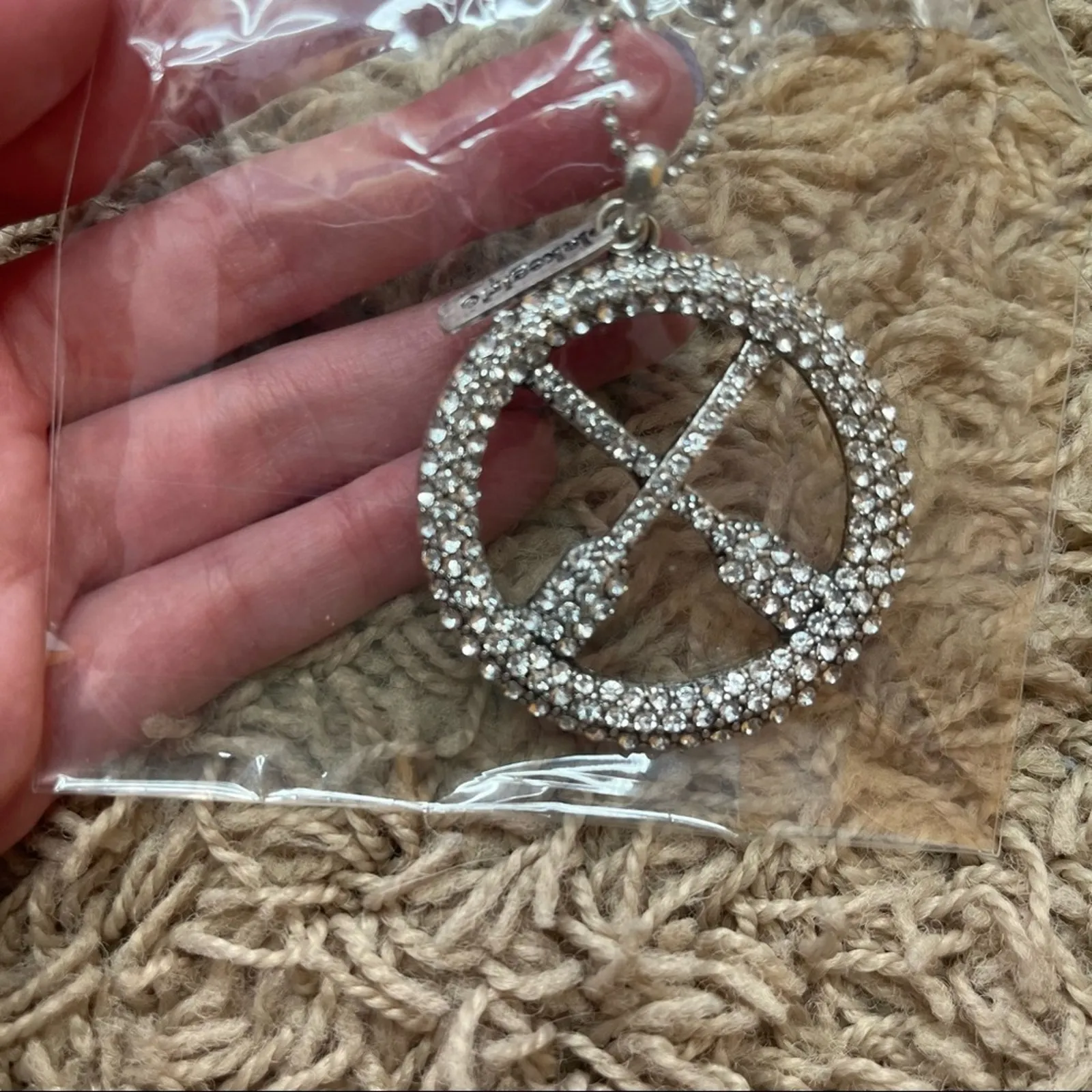 NEW! Fashion Jewelry Lakegirl Necklace Silver - Image 3