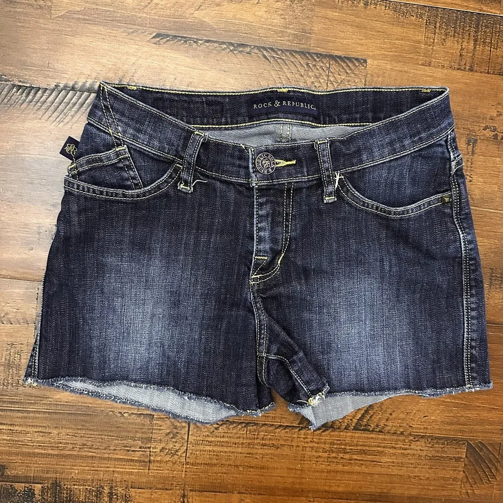 Rock & Republic Denim Shorts Size 2 EUC - Image 2