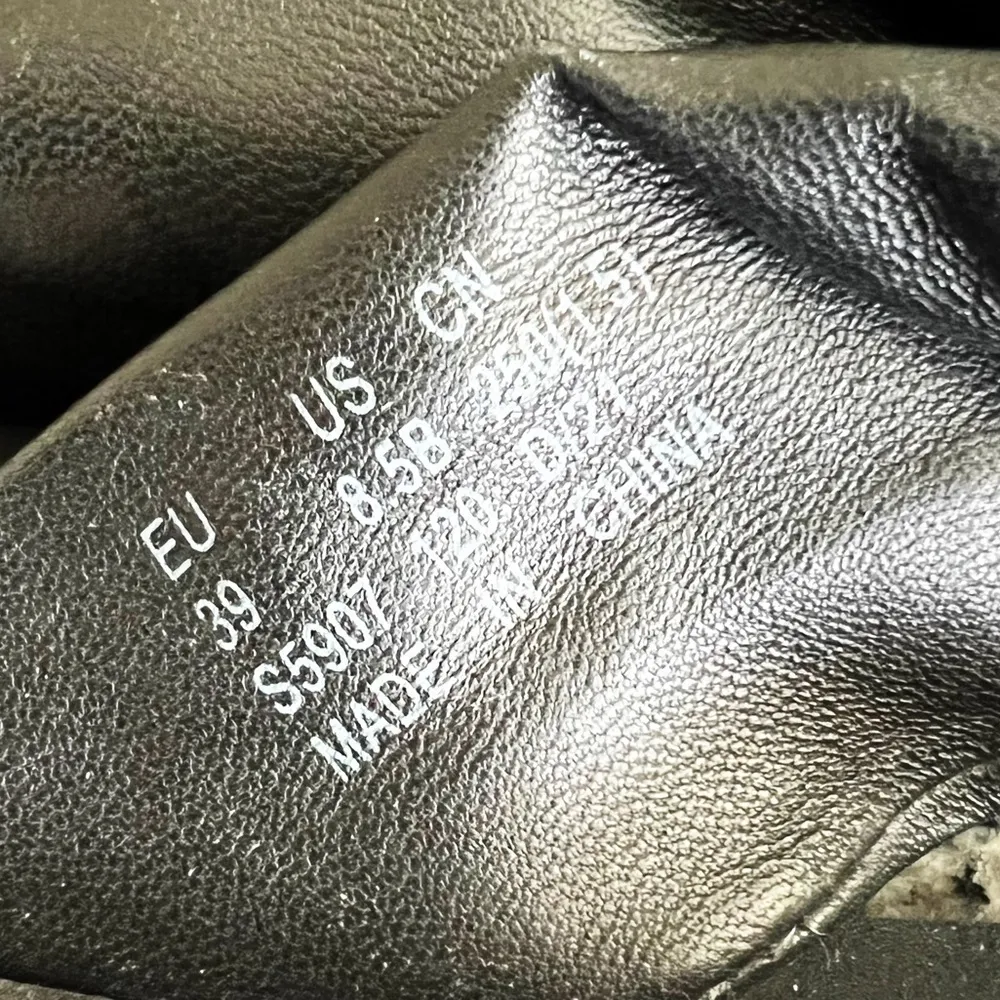 NEW Stuart Weitzman Leather Flip Flops in Black, Size US 8.5/ EU 39 - Image 11