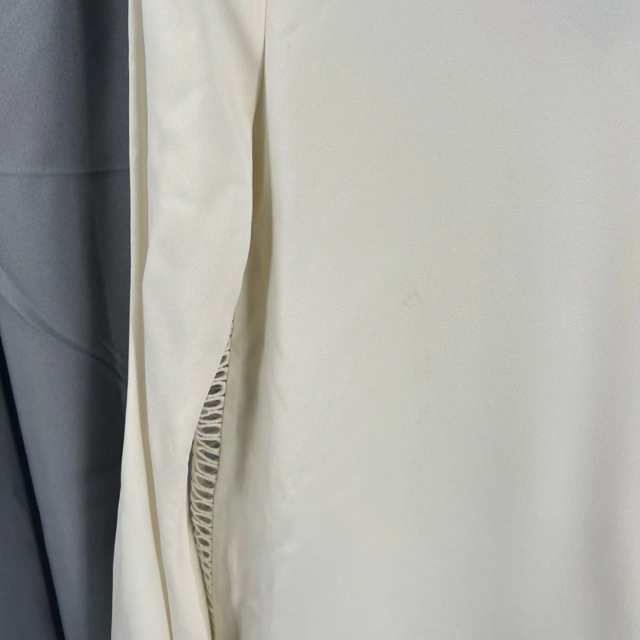 JONATHAN SIMKHAI Bell Sleeve Blouse Ivory V - Image 4