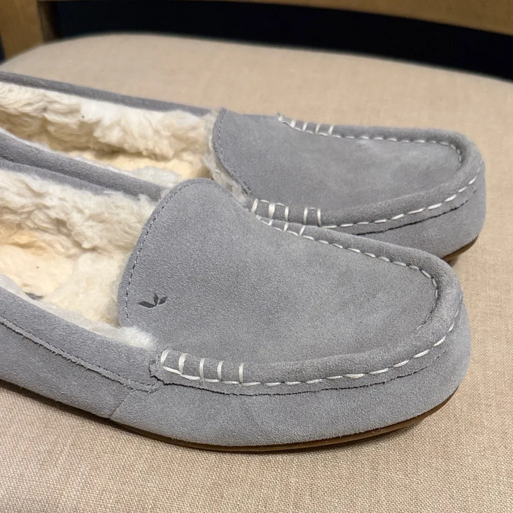 Koolaburra by UGG Gray Suede Moccasins, Women’s Size 8 - Image 4
