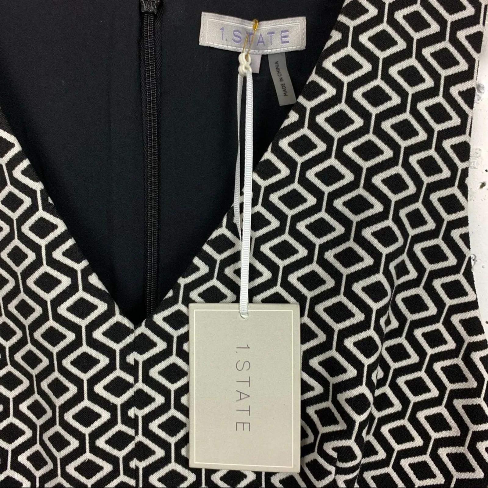 1.State Sleeveless V-Neck Fit & Flare Geometric Dress Black White Size Small - Image 5