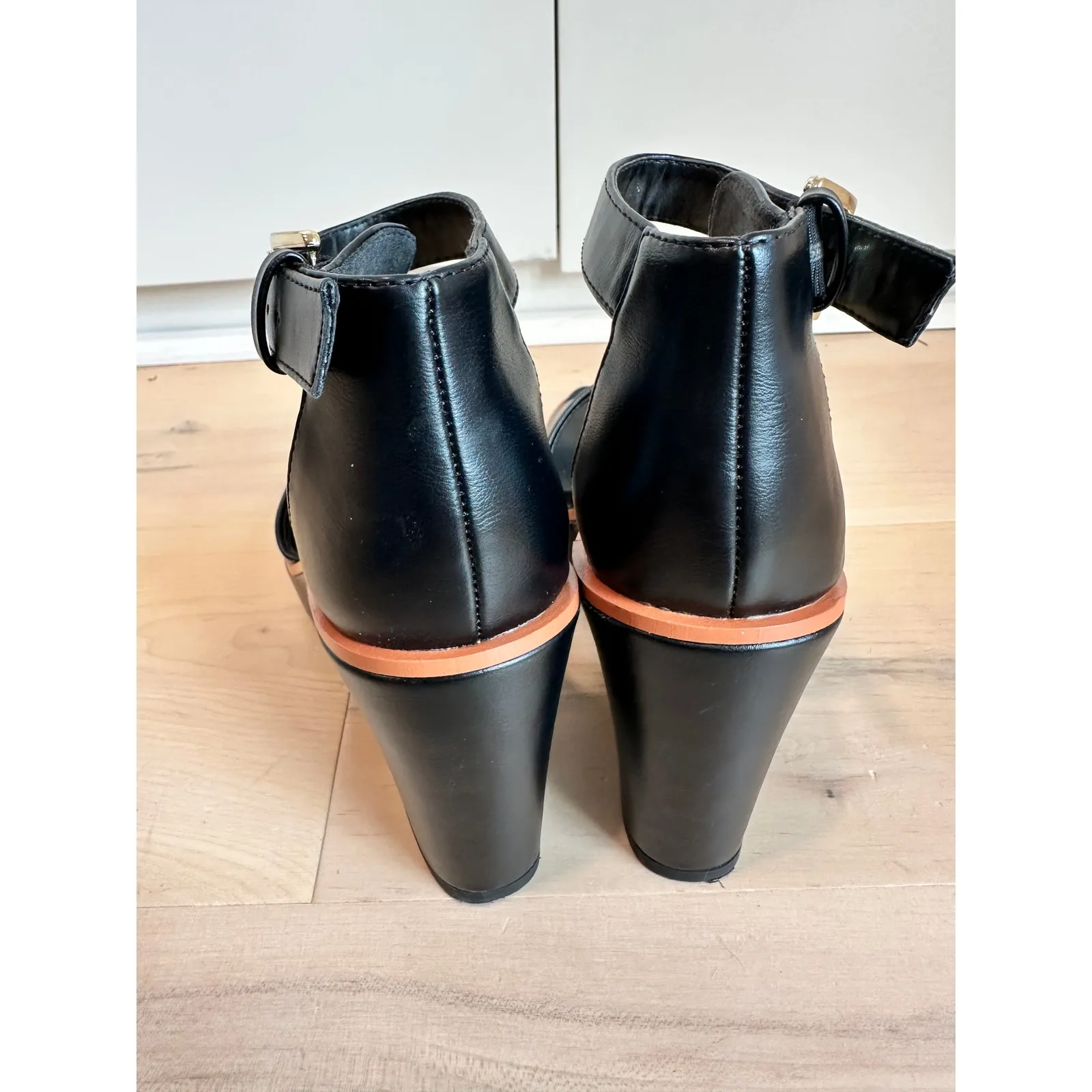 Womens Anne Klein Open Toe Heels Size 6.5 Vegan Leather Strappy Sandals Black - Image 4