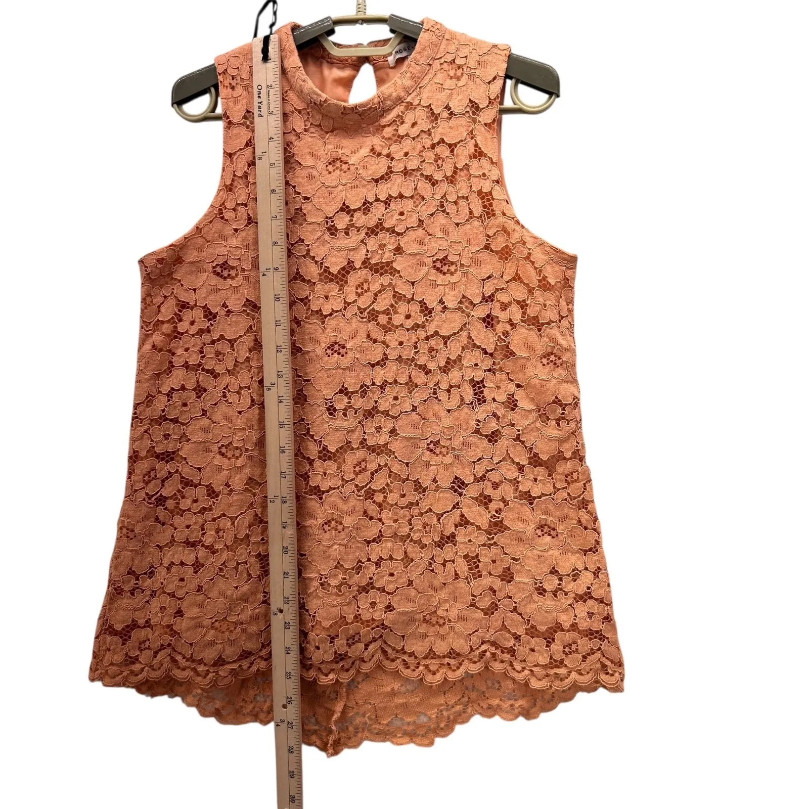 Rose‎ + Olive Lace Top Size Large Peach - Image 9