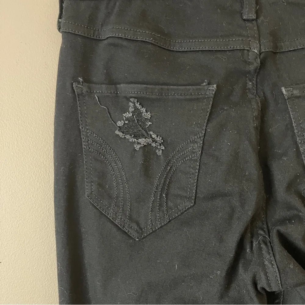 HOLLISTER | Black Distressed High Rise Crop Super Skinny Jeans Sz 26 - Image 5